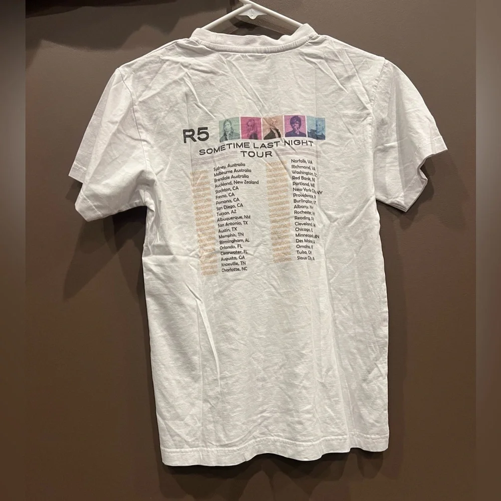 R5 Vintage Tour Tee Size Small - Picture 2 of 2